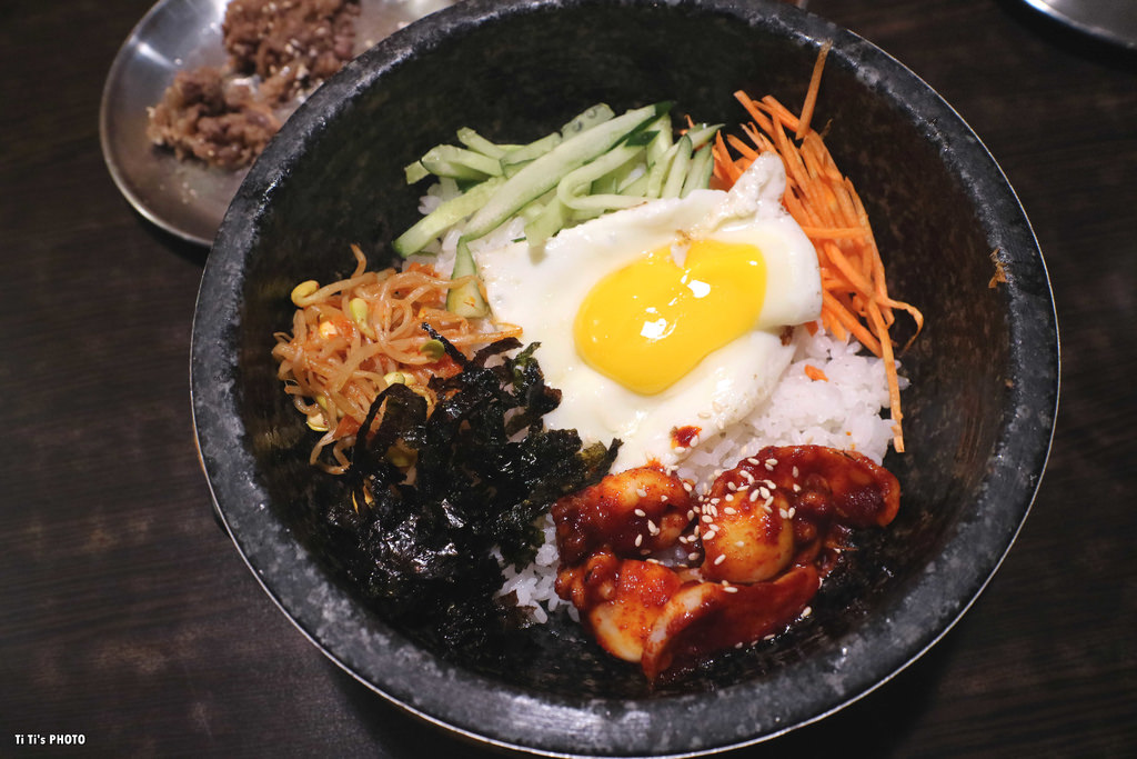 【高雄.三民區】槿韓食堂 무궁화 한국 요리：25道單點「韓式料理吃到飽」，哈根達斯冰淇淋.任你吃！ @緹雅瑪 美食旅遊趣