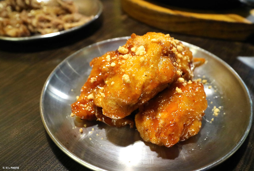 【高雄.三民區】槿韓食堂 무궁화 한국 요리：25道單點「韓式料理吃到飽」，哈根達斯冰淇淋.任你吃！ @緹雅瑪 美食旅遊趣