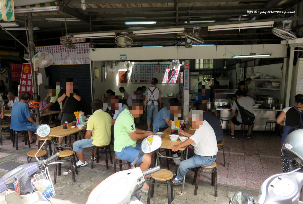 【台南.北區】開元路無名虱目魚：肉燥飯、魚皮+魚丸湯，台南人道地早午餐就愛這一味 @緹雅瑪 美食旅遊趣