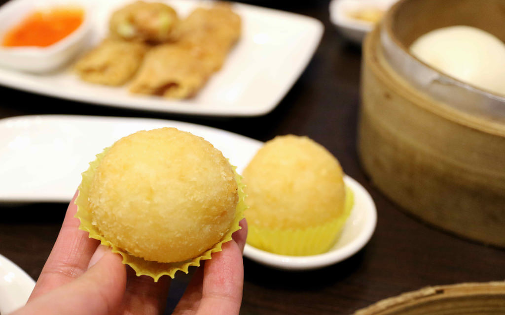 【台南.北區】靖波門港式茶餐廳：蝦餃皇、韭黃蝦仁腸粉、鮮蝦腐皮捲、臘味煲仔飯、明爐燒臘 @緹雅瑪 美食旅遊趣