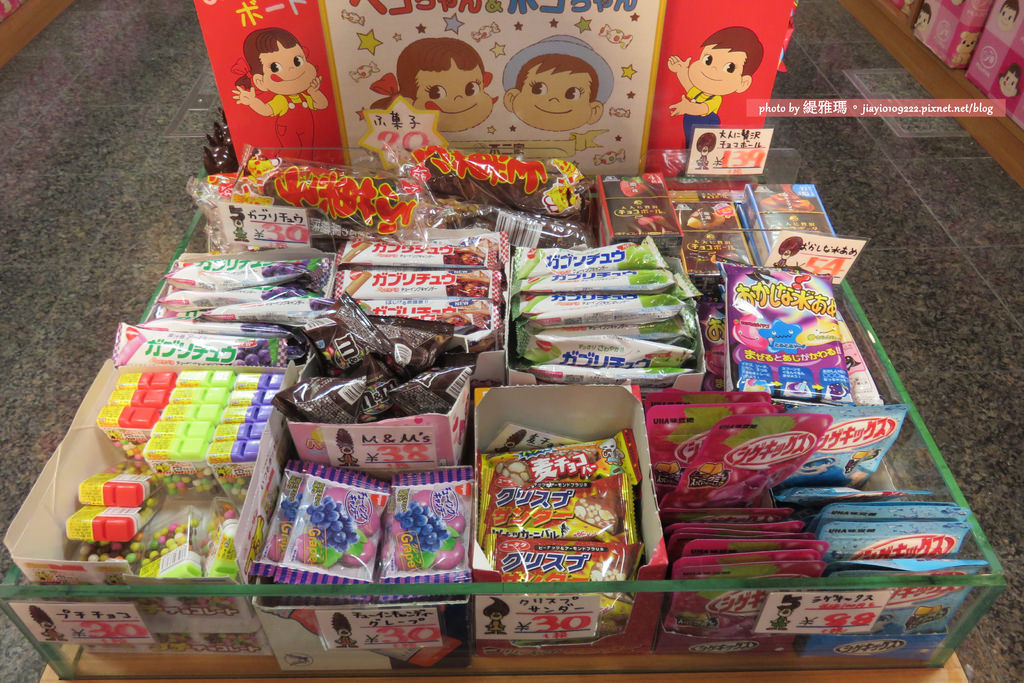 【大阪購物】お菓子のデパート よしや 。黒門市場店：好好買零食店舖 @緹雅瑪 美食旅遊趣