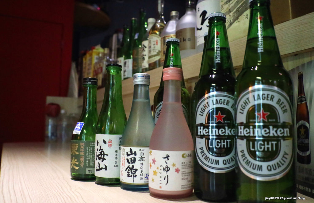 【台南.中西區】一緒燒 日式串燒居酒屋：炙燒鮭魚卷、串燒、握壽司，平價美味 日式家庭料理食堂 @緹雅瑪 美食旅遊趣