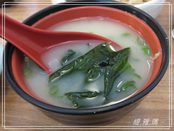 【台南.中西區】 小椿食堂~季節限定：酪梨鮮鮭加州卷佐鮭魚卵~絕配好滋味 @緹雅瑪 美食旅遊趣