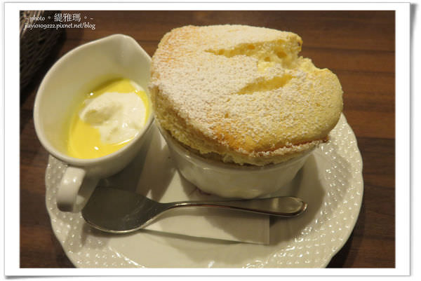 【大阪美食】星乃珈琲店.阪急三番街店。舒芙蕾厚鬆餅&#038;舒芙蕾 @緹雅瑪 美食旅遊趣