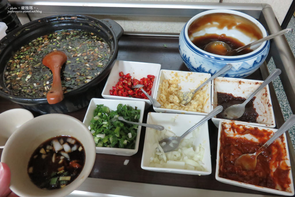 【台南.仁德區】萬福牛肉莊：牛腩爐湯頭鮮+新鮮優質牛肉。食尚玩家也來報導 @緹雅瑪 美食旅遊趣