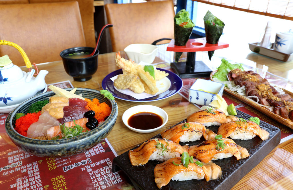 【高雄.鳳山區】蒲田和食料理。日本料理：刺身∣壽司∣生魚握∣丼飯∣手捲∣揚物∣燒物∣冷物沙拉，平價滿足吃飽飽 @緹雅瑪 美食旅遊趣