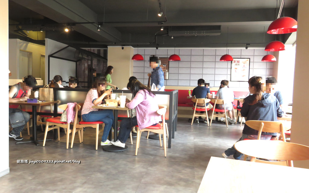 【台南.永康區】MoM&#8217;s TOUCH。OpenRice新店快閃祕密客：「韓國知名速食店」歐巴的韓式漢堡、甜醬年糕雞塊 @緹雅瑪 美食旅遊趣