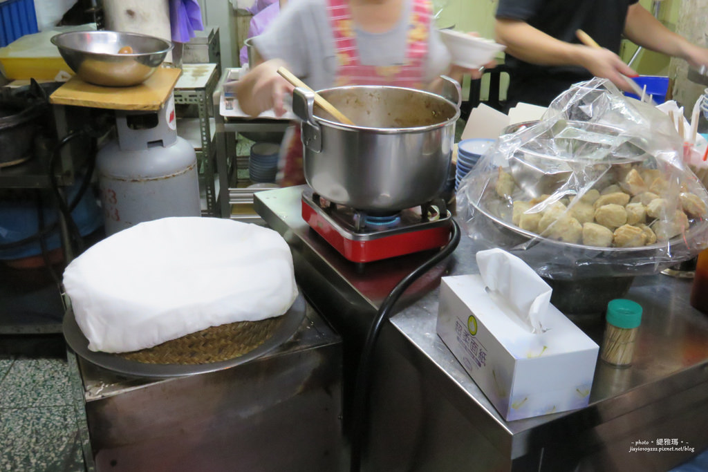 【台南.中西區】 無名。米糕.魚丸湯.貢丸湯.魚皮湯 @緹雅瑪 美食旅遊趣