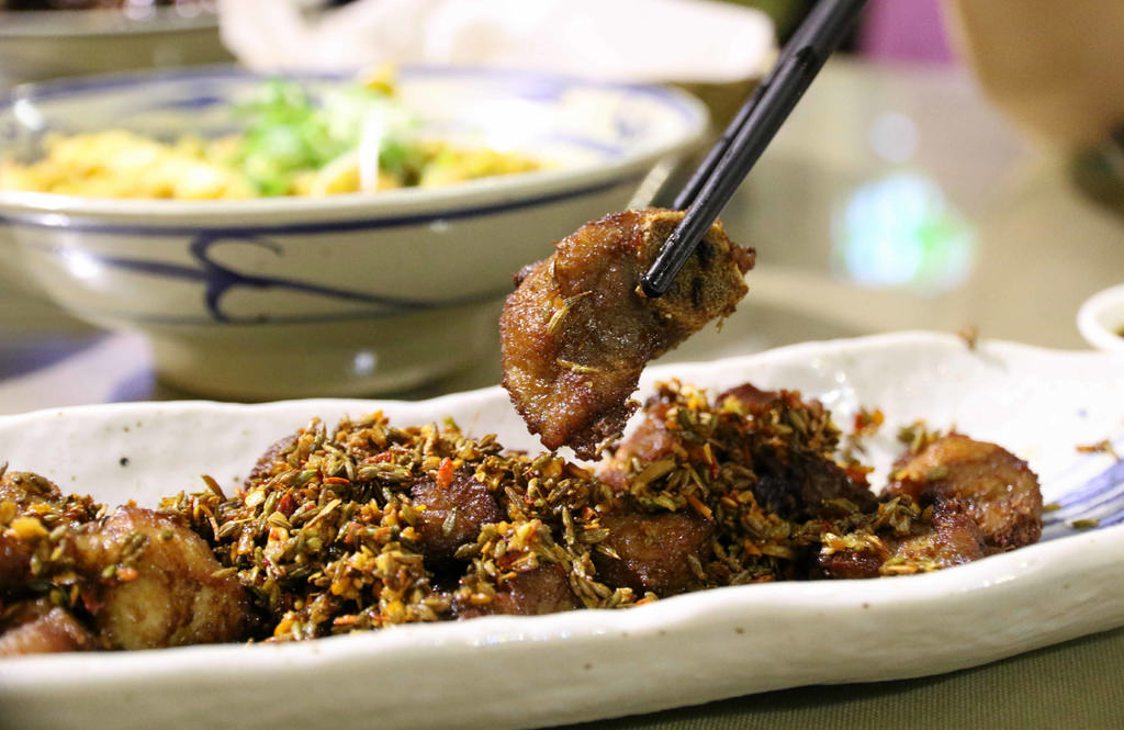 【台南.南區】來呷飯 川食堂：精心挑選天然食材，搭配道地川味辛香料的平價川菜料理 @緹雅瑪 美食旅遊趣